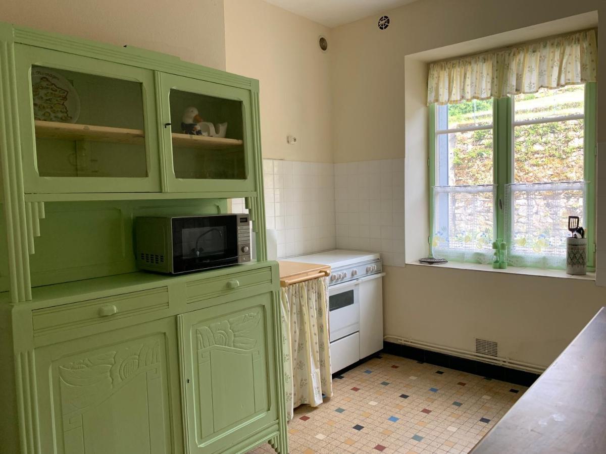 Treignac Tourelles Apartamento Exterior foto